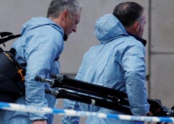 Londra’da terör saldırısı paniği: Polis bir kişiyi vurdu