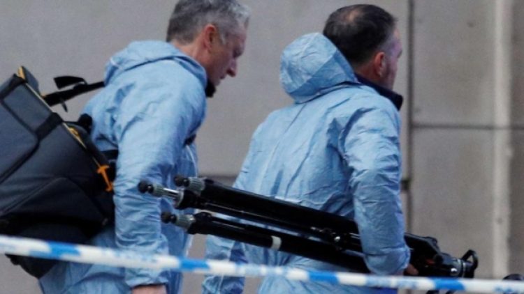 Londra’da terör saldırısı paniği: Polis bir kişiyi vurdu