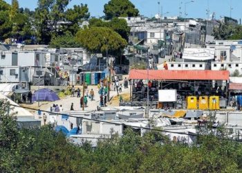 Yunanistan’a ait Ege adalarındaki sığınmacı sayısı 40 bini aştı