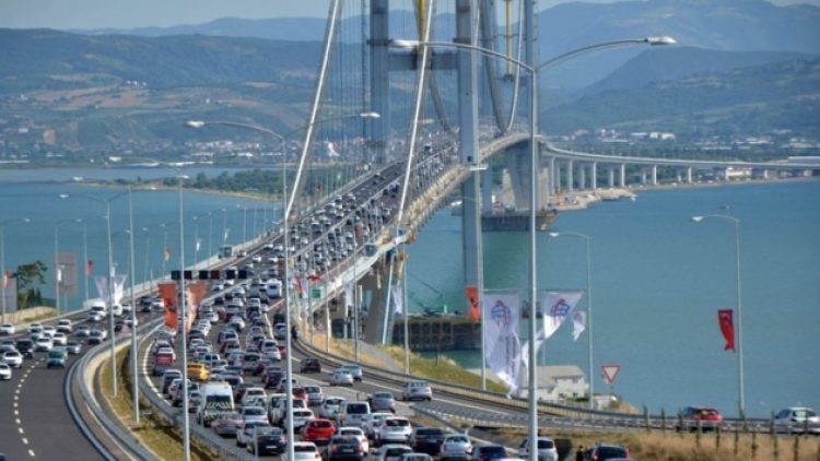 Yavuz Sultan Selim ve Osmangazi geçiş ücretlerine yüzde 14 zam