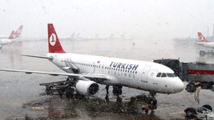 İstanbul Havalimanı’nda çok sayıda sefer fırtına sebebiyle iptal oldu