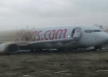 Pegasus uçağı pistten çıktı, Sabiha Gökçen’de seferler iptal