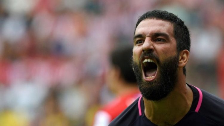 Başakşehir’de Arda Turan ile yollar ayrıldı