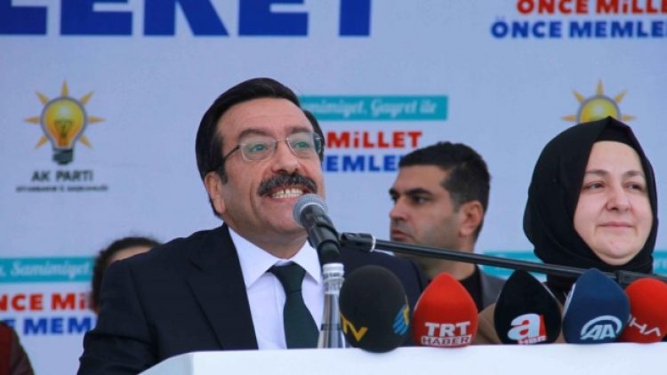 Kayyıma bütçe dayanmamış: Gelir arttıkça borç şişti