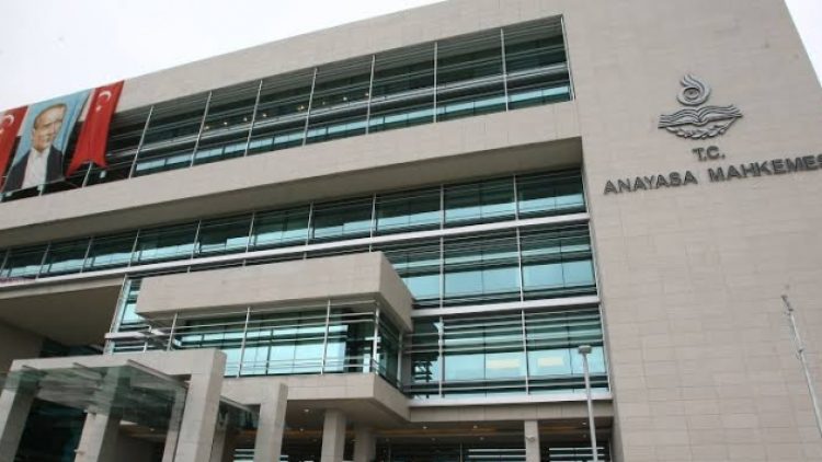 Babasının cenazesine katılma izni verilmeyen tutuklunun hukuk zaferi