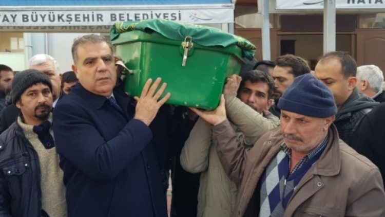 ‘Çocuklarım aç’ diyen baba toprağa verildi