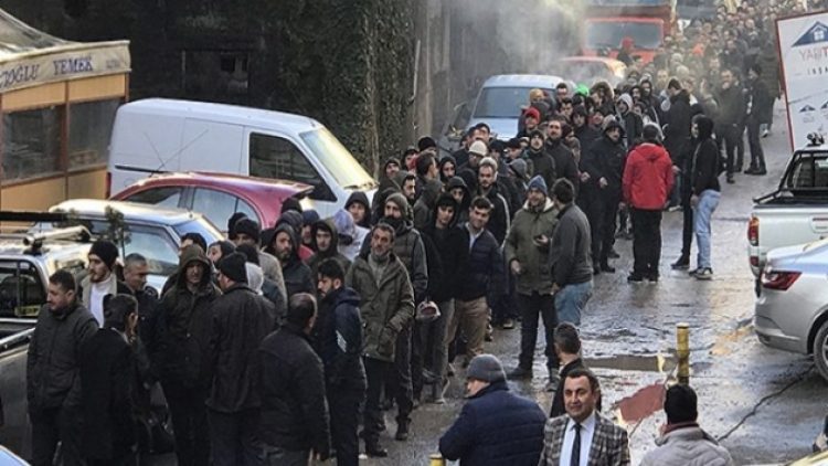 İşte işsizliğin fotoğrafı: Mevsimlik işçi alımına binlerce kişi başvurdu!