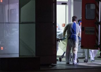 Koronavirüs ABD’ye de sıçradı, ilk ölüm yaşandı