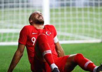 Cenk Tosun’un sakatlığı ciddi EURO 2020’de yok
