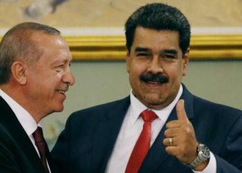 Halkını sefalete sürükleyen Maduro, Erdoğan’ın tavsiyesini ikiye katladı