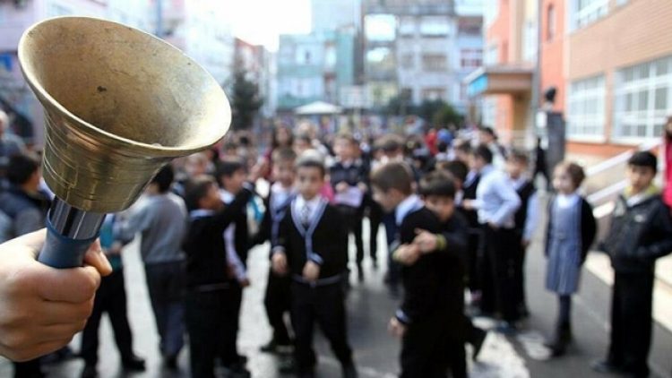 MEB koronavirüs nedeniyle okullardaki tüm sosyal etkinlikleri iptal etti