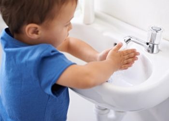 Çocuklara dikkat: Hasta olmasalar da taşıyıcı olabilirler!