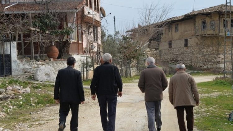 “Muhtar gel beni karakoldan al deme vallahi gelmem yeter yahu!”