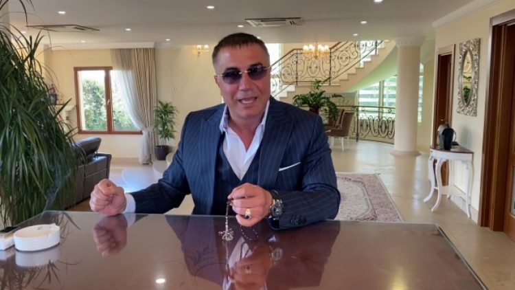 “Çakıcı’dan kaçtı” denilen Sedat Peker’den yanıt: Ağaları, paşaları bile yan yana gelse…