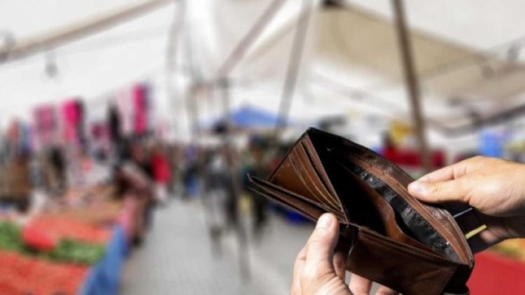 Açlık sınırı 2 bin 374 liraya yükseldi