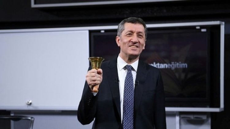 Ziya Selçuk: “1 Haziran’da okullar açılacak ifademiz yok”