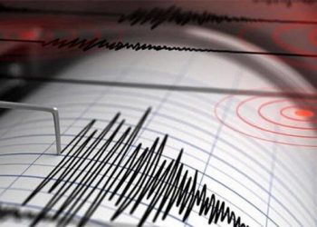Endonezya’da 6.9 büyüklüğünde deprem