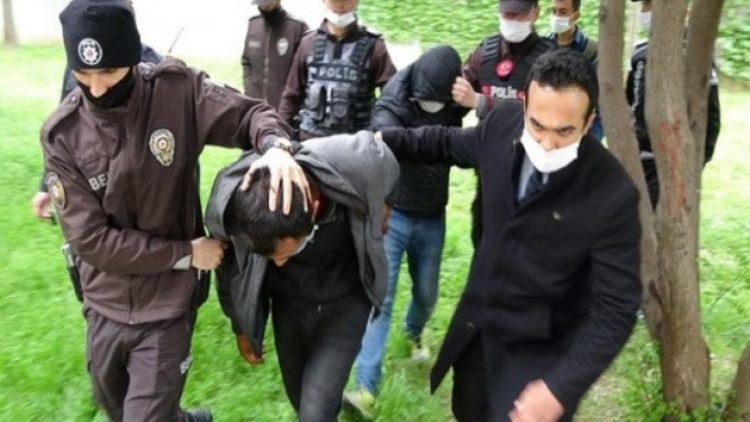 12 yaşındaki kızı taciz edip kolundan tutup eve götürmek isteyen 3 sabıkalıyı savcı serbest bıraktı!