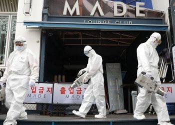 Çin dışişleri bakanı: Covid-19 nedeniyle dava açacaklar hayal dünyasında yaşıyor