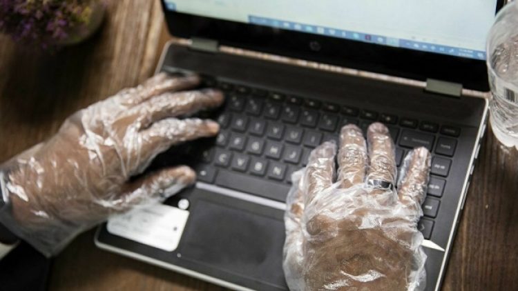 Pandemide Almanlar spor, İspanyollar diş, Türkler ateş ölçer aradı!