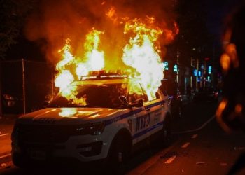 ABD’de 25 kentte sokağa çıkma yasağı kararı