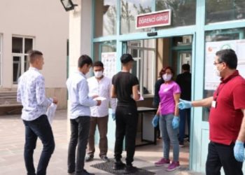 Sınavda fenalaşan öğrencinin testi pozitif çıktı!