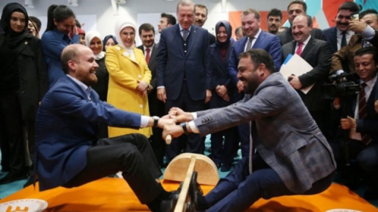 Dört maaşlı Hamza’ya AKP’den ‘vatan sevgisi’ ile destek