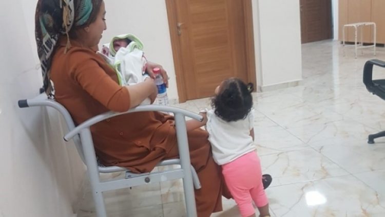 İfadeye çağrılan Eylem Oyunlu 10 günlük bebeği ve 2 yaşındaki kızıyla tutuklandı