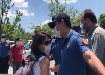 Gazeteci Sibel Hürtaş’a gözaltında kötü muamele!