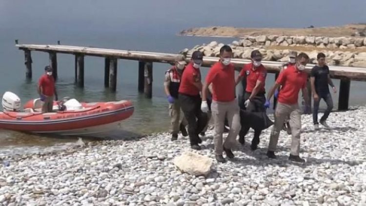 Van Gölü’nde batan göçmen teknesinde 3 cansız bedene daha ulaşıldı