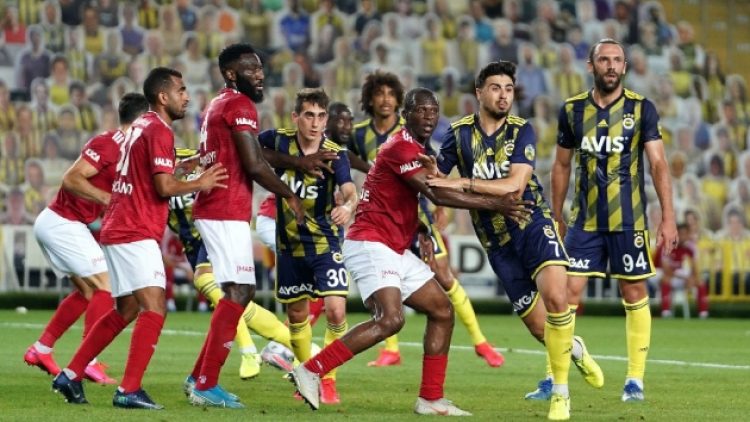 Fenerbahçe evinde mağlup