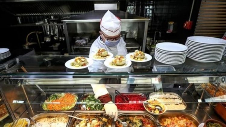 Kafe, restoran, kıraathane ve çay bahçelerinin saat kısıtlaması kaldırıldı