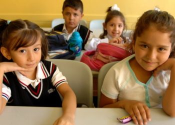 Korona’dan dolayı okullar açılmayabilir
