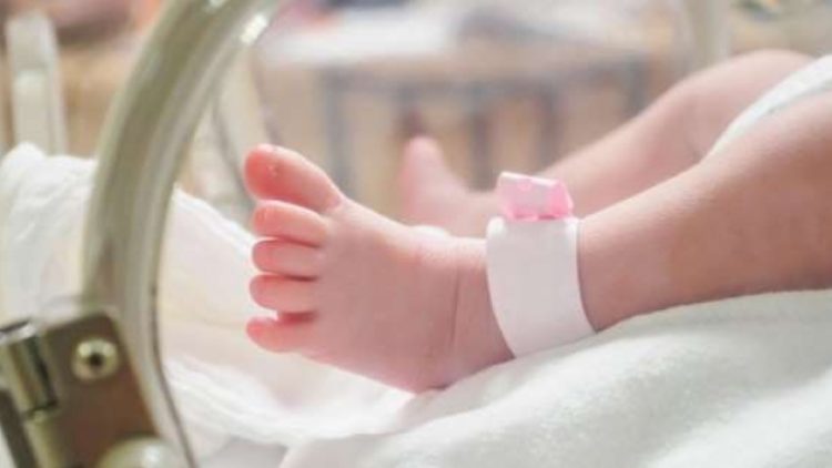 7 günlük bebek koronavirüsten hayatını kaybetti