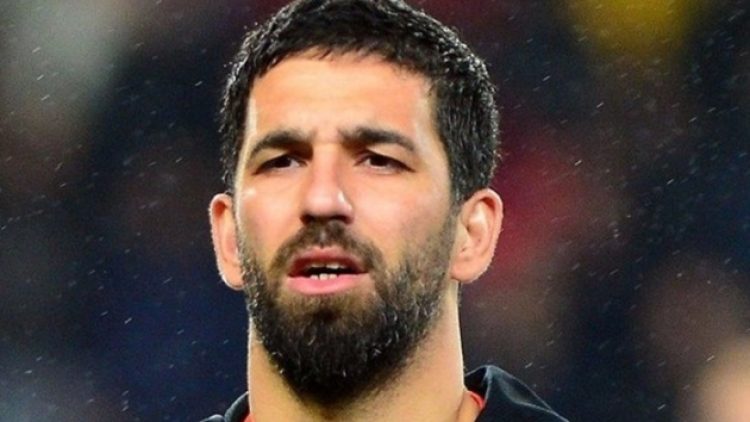 Arda Turan resmen Galatasaray`da
