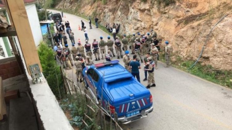 Jandarma, HES şirketinin şantiyesi için Ordu’da yolları kesti