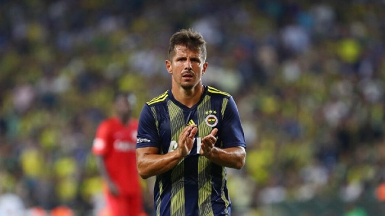 Emre Belözoğlu, aktif futbol kariyerini noktaladı