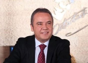 Antalya Büyükşehir Belediye Başkanı koronaya yakalandı