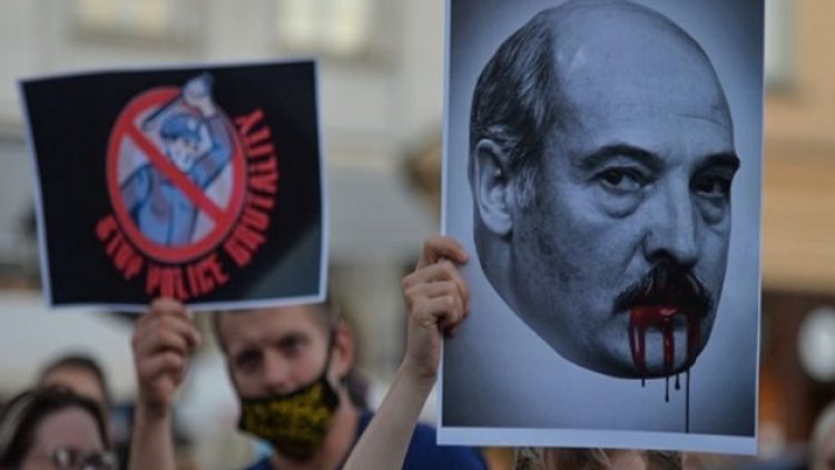 Lukaşenko seçimlerin yenilenmesine şartlı ‘evet’ dedi