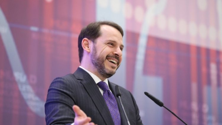 Doların rekor kırdığı ortamda Damat’tan “Hedeflerimize tek tek ulaşıyoruz” paylaşımı