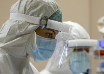 Toplu taşıma ve sosyal tesisler sağlık çalışanlarına yıl sonuna kadar ücretsiz