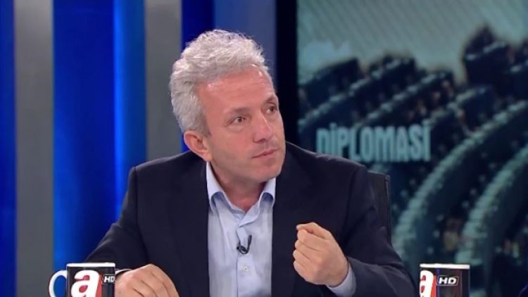 Tarihçi Sofuoğlu Nazilere özendi!