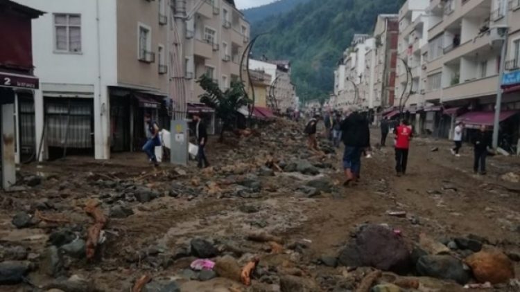 Giresun’daki sel felaketinde can kaybı 10’a yükseldi