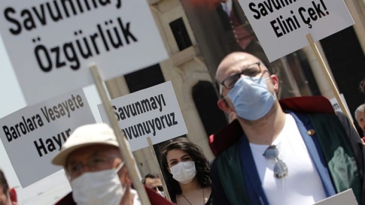 Çoklu baro kanunu yürürlüğe girdi