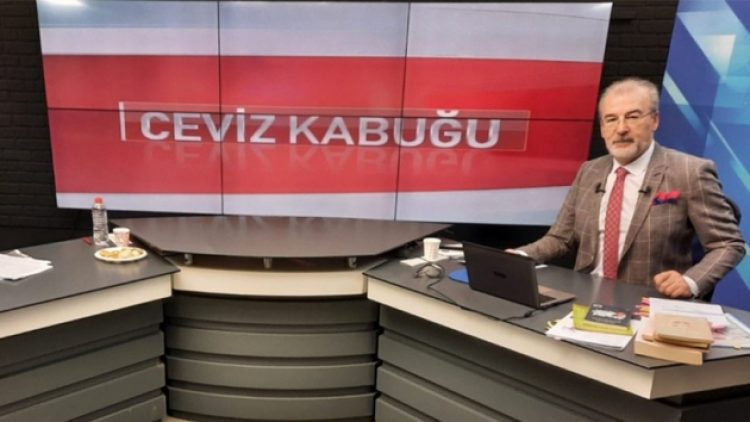 Ekranlar önüyle arkasıyla değişiyor!