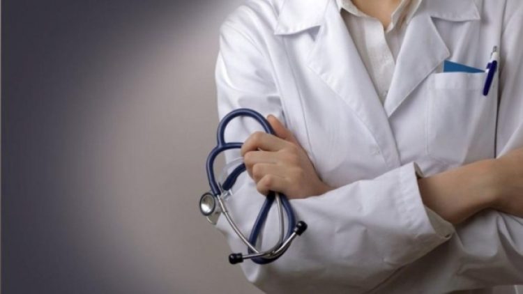 Aile hekimlerine ‘istifa etmeyin’ ödemesi: 3 aylığına 3 bin TL