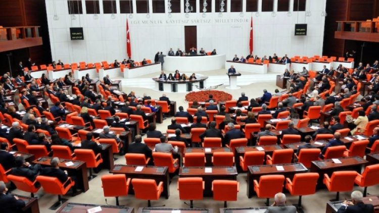 TBMM’de koronavirüs sebebiyle bir kişi vefat etti