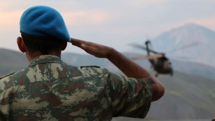 Van’da 1’i yüzbaşı 3 asker şehit oldu