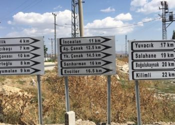 Van’da kayyım Kürtçe tabelaları kaldırttı