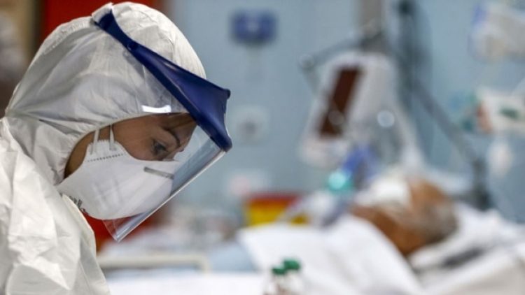 Diyarbakır’da 660 sağlıkçı koronaya yakalandı